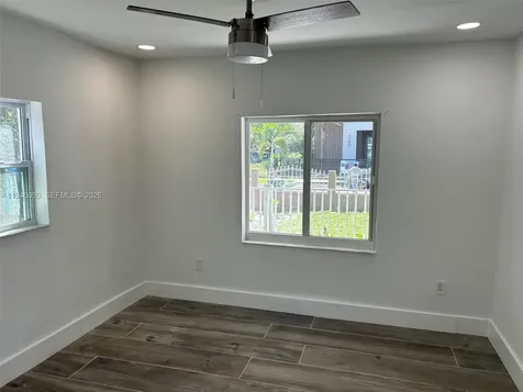 261 NW 49th Street Miami FL 33127