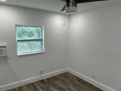 261 NW 49th Street Miami FL 33127