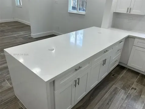 261 NW 49th Street Miami FL 33127