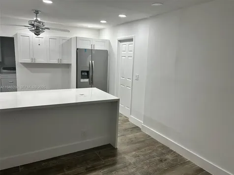 261 NW 49th Street Miami FL 33127