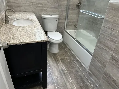 261 NW 49th Street Miami FL 33127