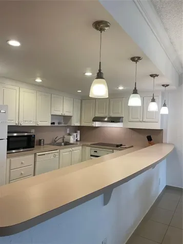 19390 Collins Avenue Sunny Isles Beach FL 33160