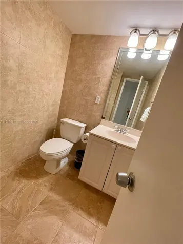 19390 Collins Avenue Sunny Isles Beach FL 33160