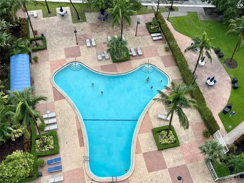 19390 Collins Avenue Sunny Isles Beach FL 33160