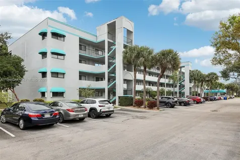 4725 E Lucerne Lakes Boulevard E Lake Worth FL 33467