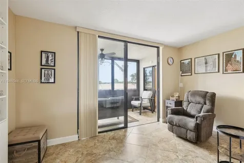 4725 E Lucerne Lakes Boulevard E Lake Worth FL 33467