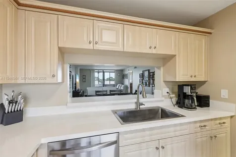 4725 E Lucerne Lakes Boulevard E Lake Worth FL 33467