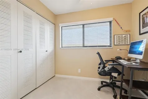 4725 E Lucerne Lakes Boulevard E Lake Worth FL 33467