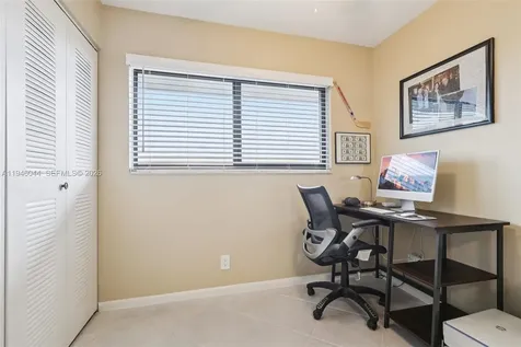 4725 E Lucerne Lakes Boulevard E Lake Worth FL 33467