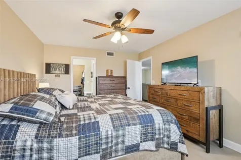 4725 E Lucerne Lakes Boulevard E Lake Worth FL 33467