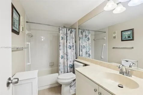 4725 E Lucerne Lakes Boulevard E Lake Worth FL 33467