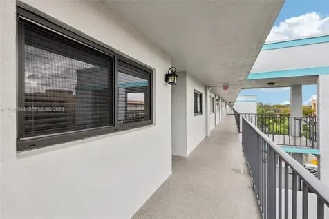4725 E Lucerne Lakes Boulevard E Lake Worth FL 33467