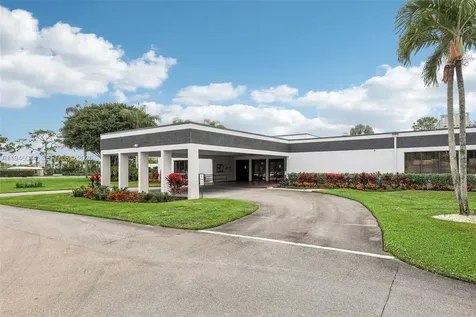 4725 E Lucerne Lakes Boulevard E Lake Worth FL 33467