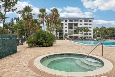 4725 E Lucerne Lakes Boulevard E Lake Worth FL 33467
