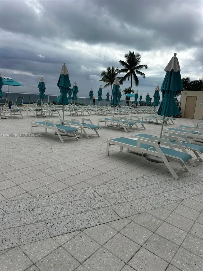 2501 S Ocean Drive Hollywood FL 33019