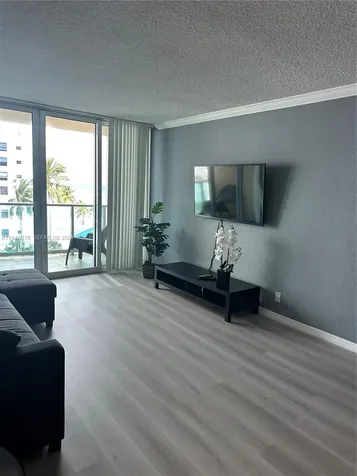 2501 S Ocean Drive Hollywood FL 33019