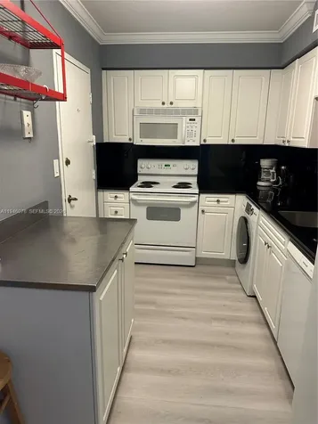 2501 S Ocean Drive Hollywood FL 33019