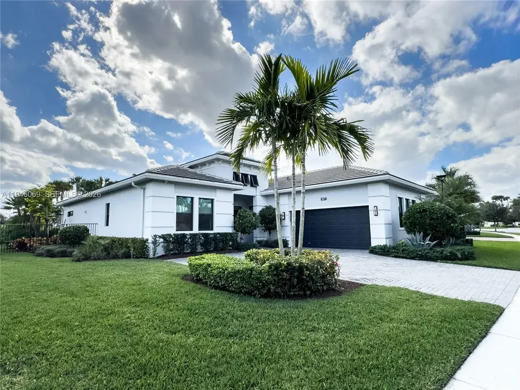 5577 Saint Armands Way Westlake FL 33470