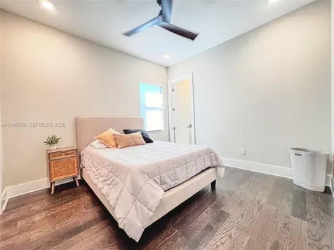 5577 Saint Armands Way Westlake FL 33470