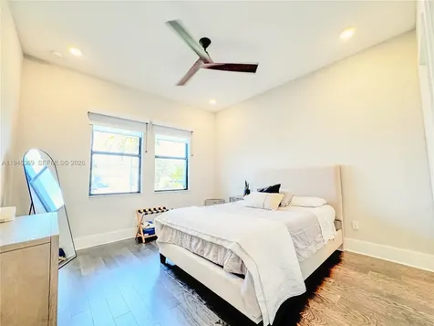 5577 Saint Armands Way Westlake FL 33470