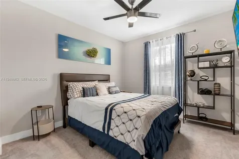 4650 Santa Cruz Way Davie FL 33314