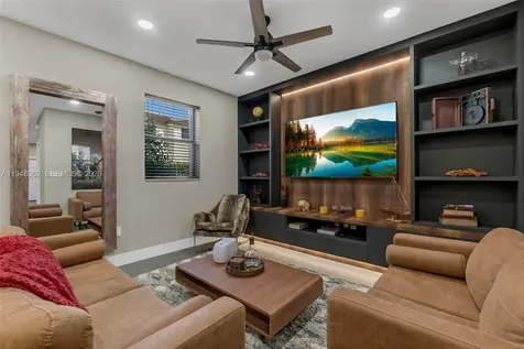 4650 Santa Cruz Way Davie FL 33314