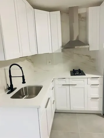 2820 NW 14th Court Fort Lauderdale FL 33311