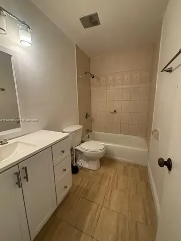 817 NE 214th Lane Miami FL 33179