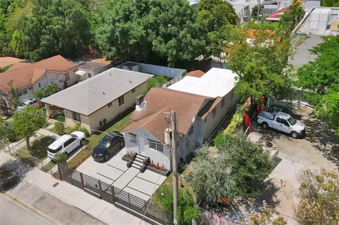 213 NW 34th Terrace Miami FL 33127