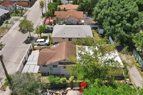 213 NW 34th Terrace Miami FL 33127