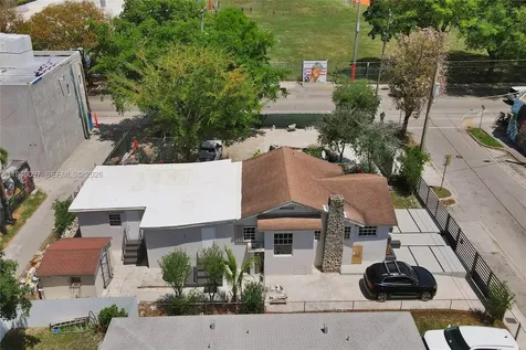 213 NW 34th Terrace Miami FL 33127