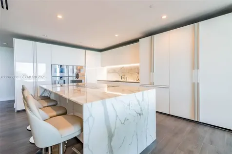 10203 Collins Avenue Bal Harbour FL 33154