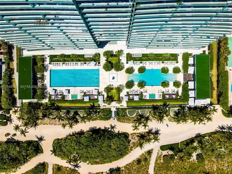 10203 Collins Avenue Bal Harbour FL 33154