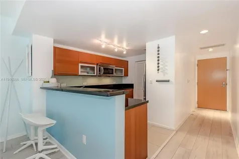 253 NE 2nd Street Miami FL 33132