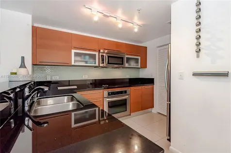 253 NE 2nd Street Miami FL 33132