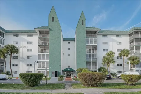 4751 NW 21st Street Lauderhill FL 33313