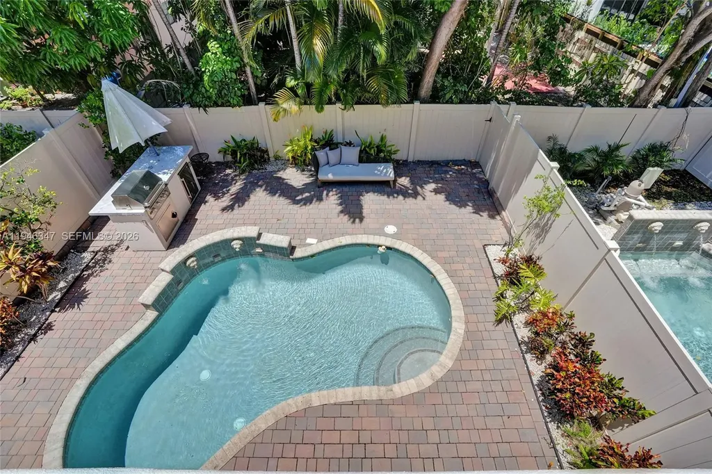 1115 NE 14th Avenue Fort Lauderdale FL 33304