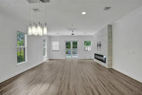 1115 NE 14th Avenue Fort Lauderdale FL 33304