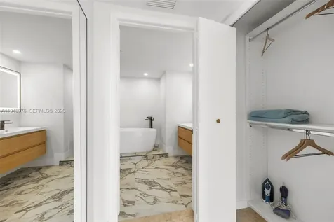 485 Brickell Avenue Miami FL 33131