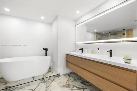 485 Brickell Avenue Miami FL 33131