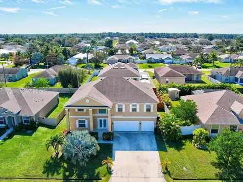 1018 SW Eckard Avenue Port St. Lucie FL 34953