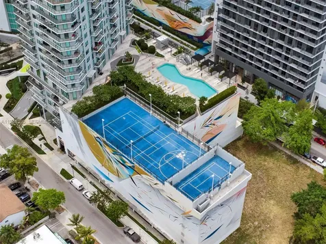 501 NE 31 Miami FL 33137