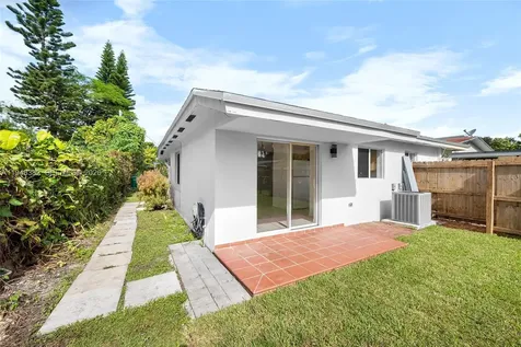 2275 SW 61st Avenue Miami FL 33155