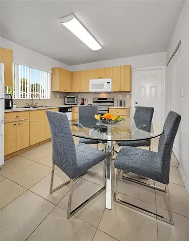 2275 SW 61st Avenue Miami FL 33155