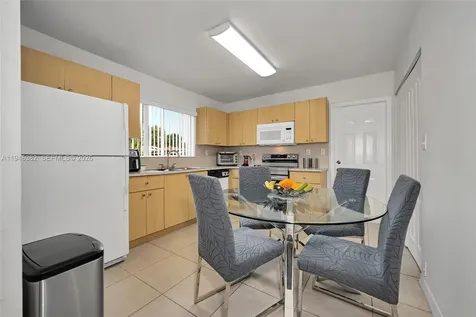 2275 SW 61st Avenue Miami FL 33155