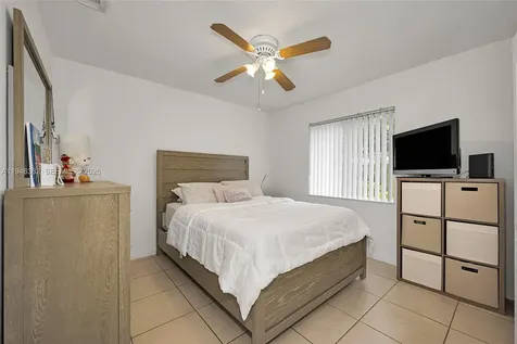 2275 SW 61st Avenue Miami FL 33155