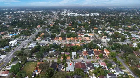 2275 SW 61st Avenue Miami FL 33155