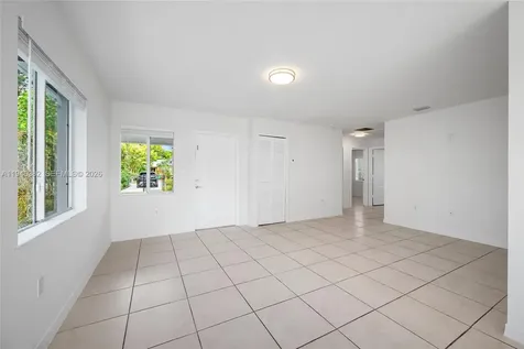2275 SW 61st Avenue Miami FL 33155