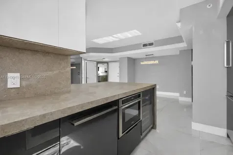 1330 West Avenue Miami Beach FL 33139