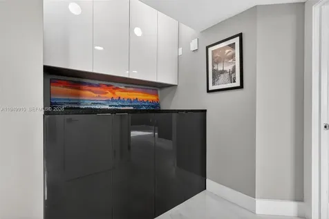1330 West Avenue Miami Beach FL 33139